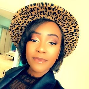 Meet your Posher, Brittnee